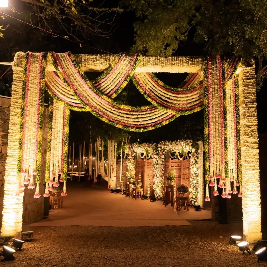 Welcomes you to a celebration of love and tradition. Design & concept - @eventsbykrunalparekh Production - @sajavat_decorators Floral - @budsnroses_bnr #weddingdecorinspo #weddingservices #weddingdecorideas #ma (2)